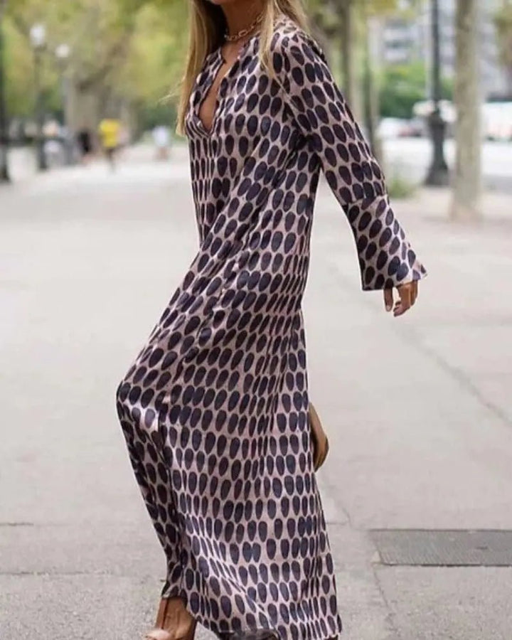 Hazel | Effortless Retro - Print Longline Dress - Benjamin New York