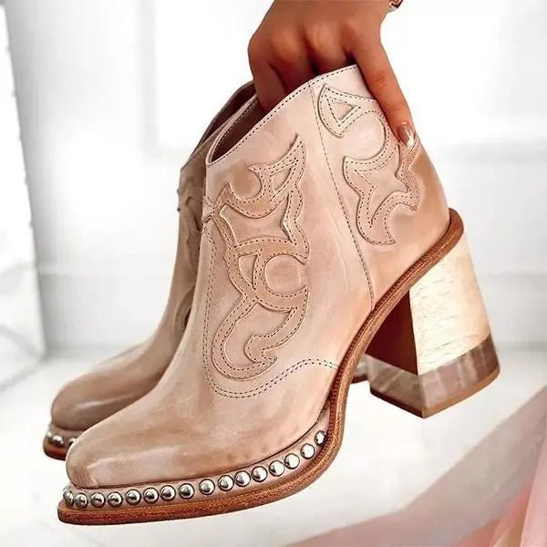 Chloe™| Carmen Vintage Pumps - Benjamin New York