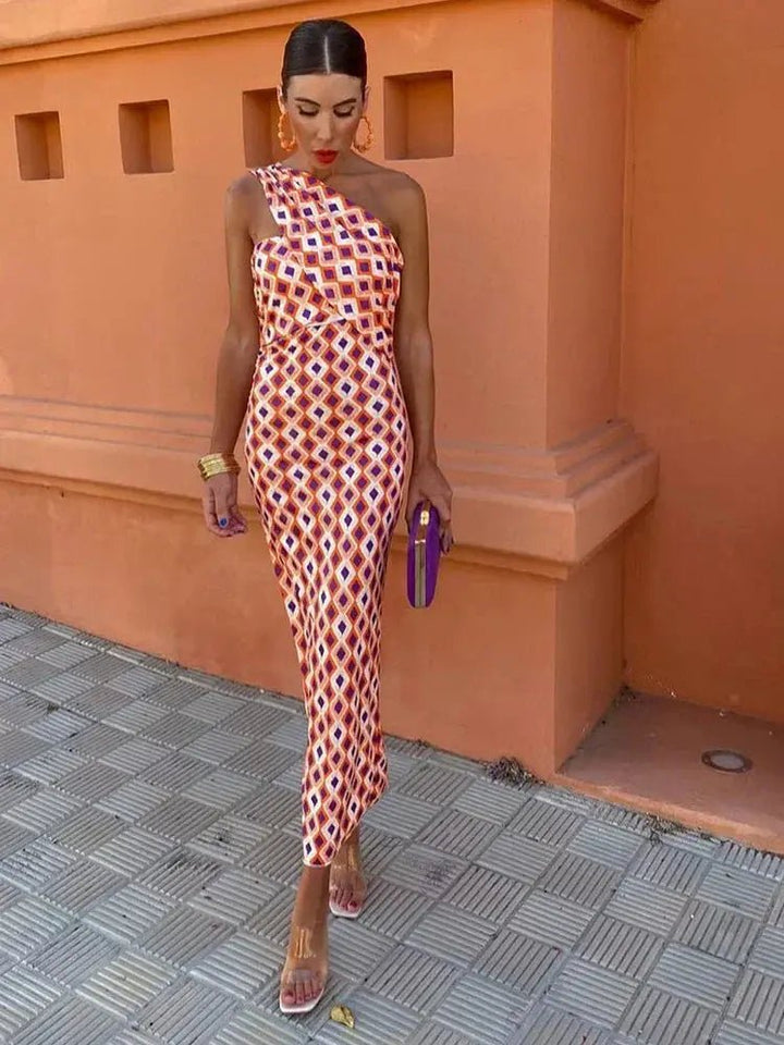 Amber | Geometric One - Shoulder Fitted Dress - Benjamin New York