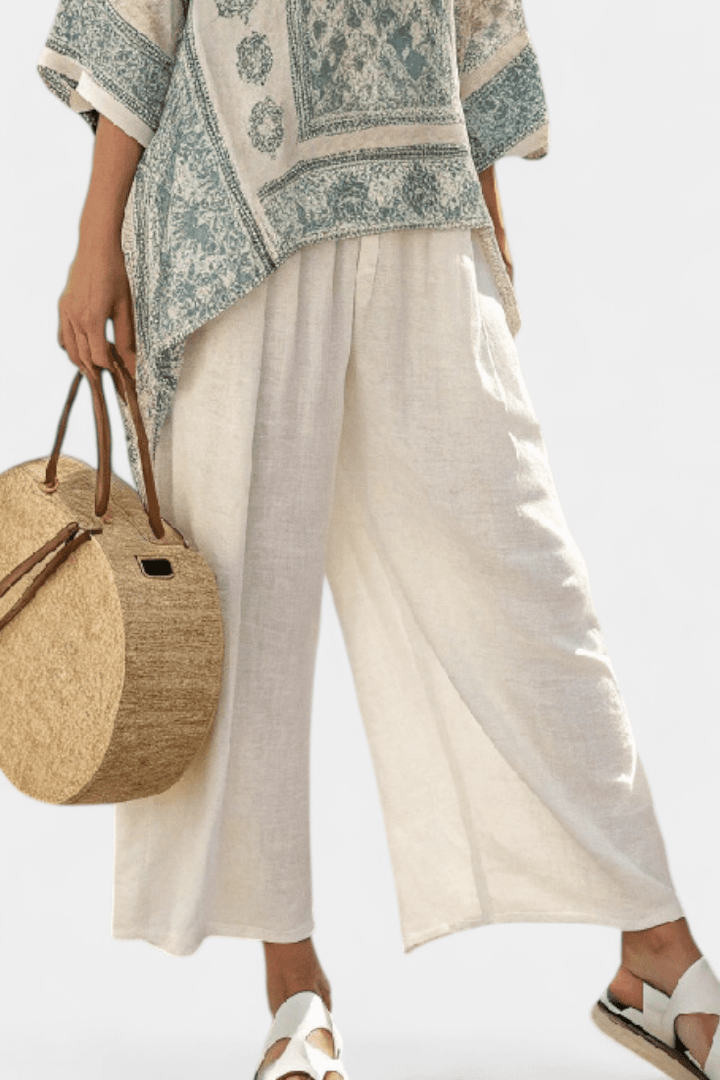 Quinley | Comfortable Printed Blouse & Wide - Leg White Pants - Benjamin New York