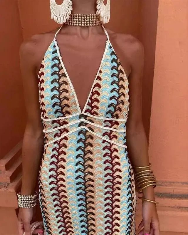 Sienna | Retro Halter - Neck Fitted Maxi Dress - Benjamin New York