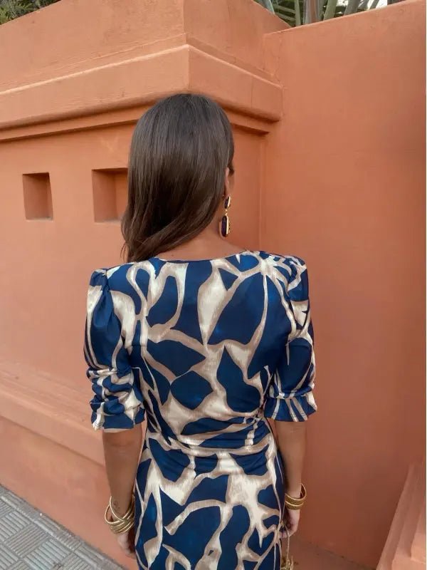Sienna | Luxe Twist - Front Cutout Midi Dress - Benjamin New York